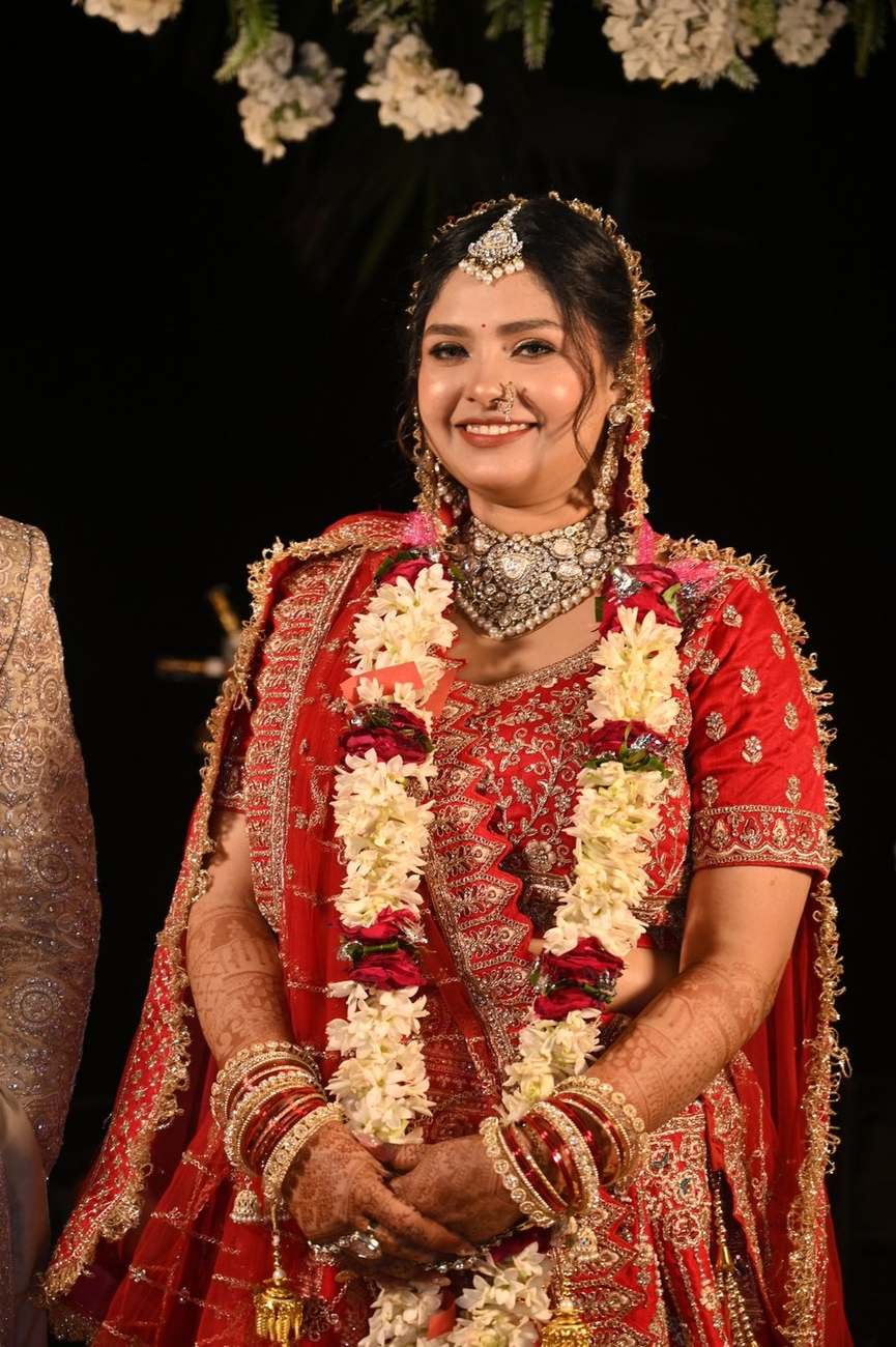 Bridal makeup and hairstyling by SB Makeovers, Prayagraj